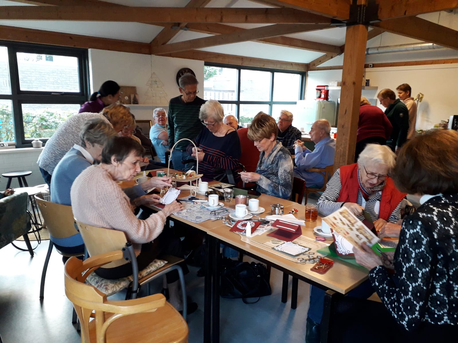 Koffieochtend: kerstkaarten maken